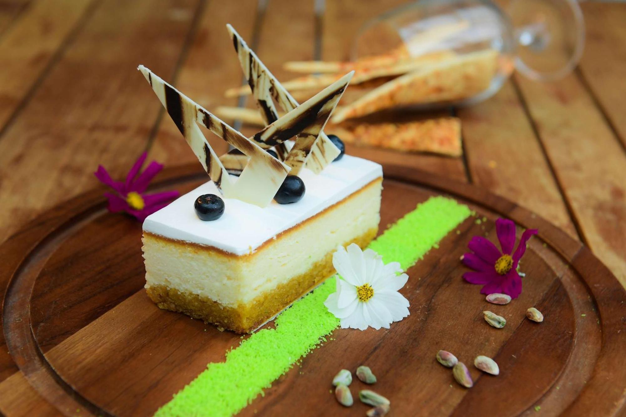古瓦哈提丽笙酒店 外观 照片 A cheesecake
