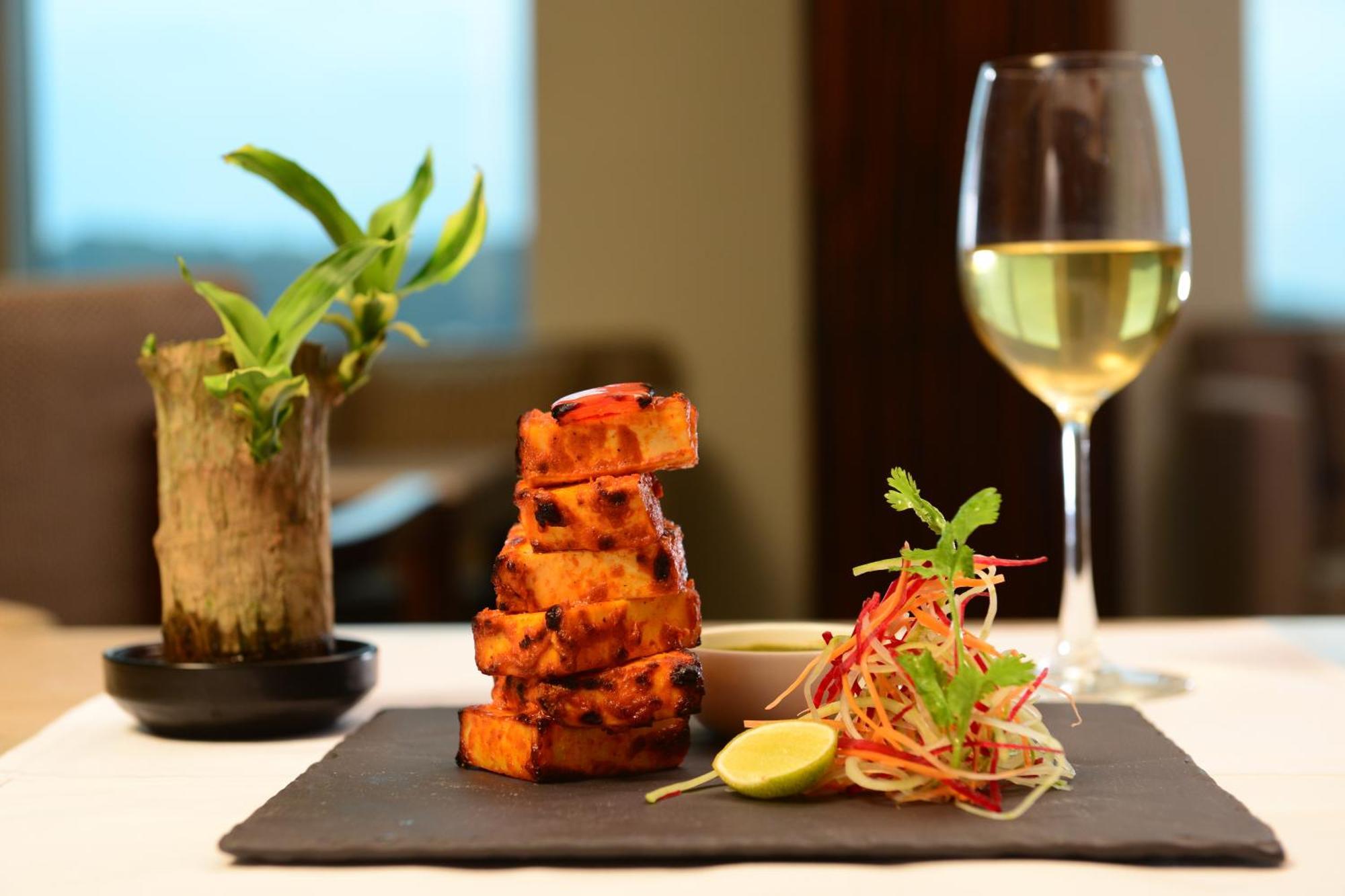 古瓦哈提丽笙酒店 外观 照片 Paneer tikka